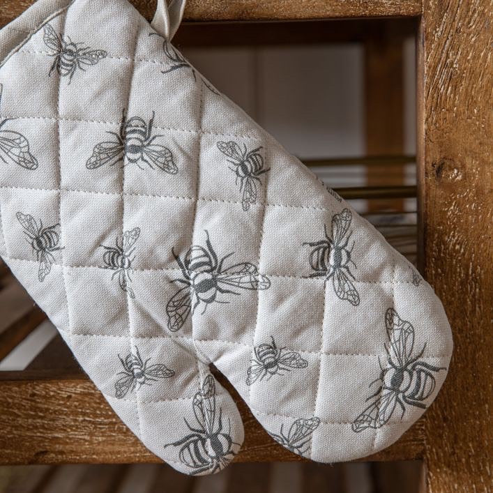 Distressed Bees Oven (Single)