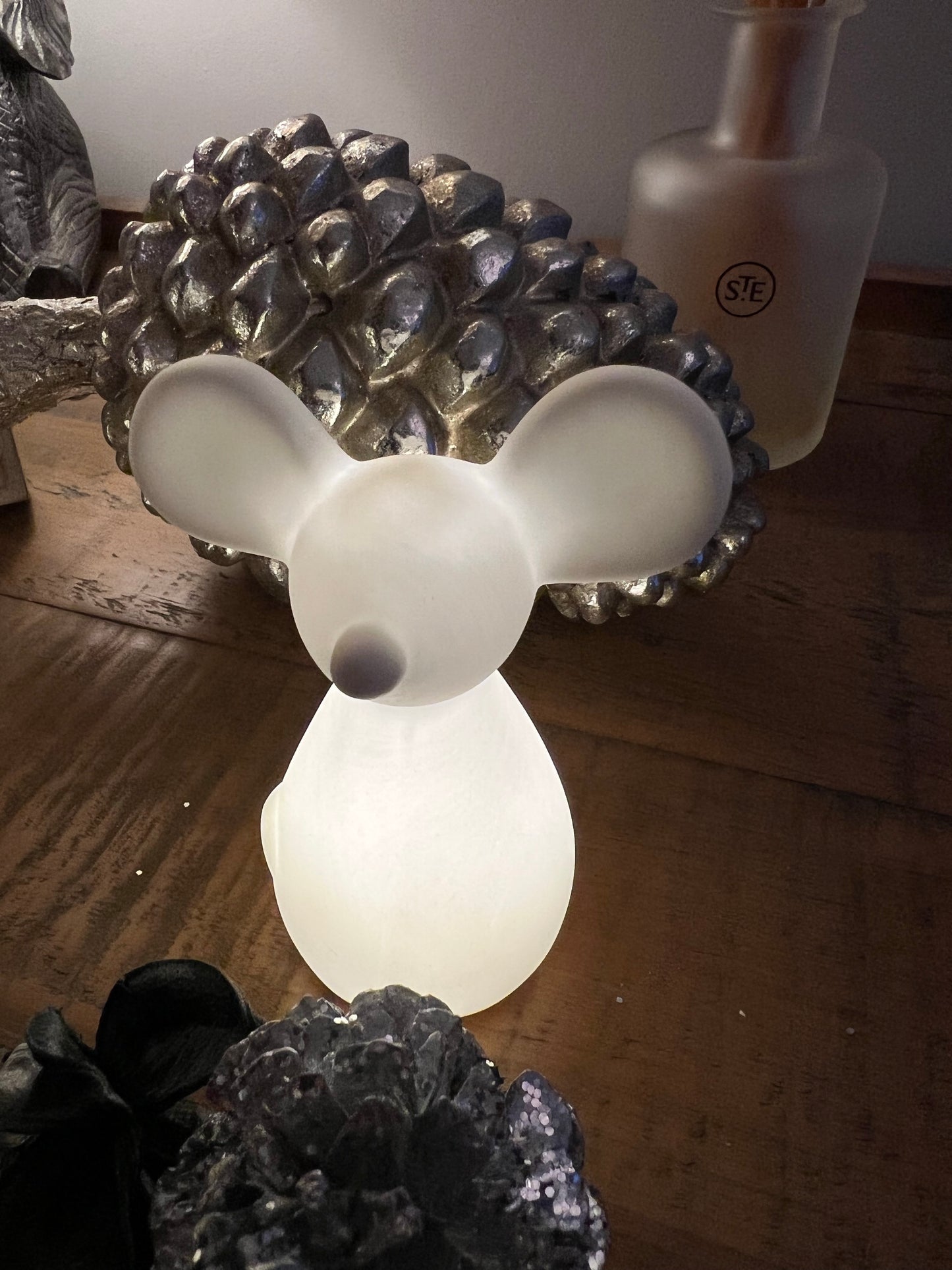 White matt light up tall mouse