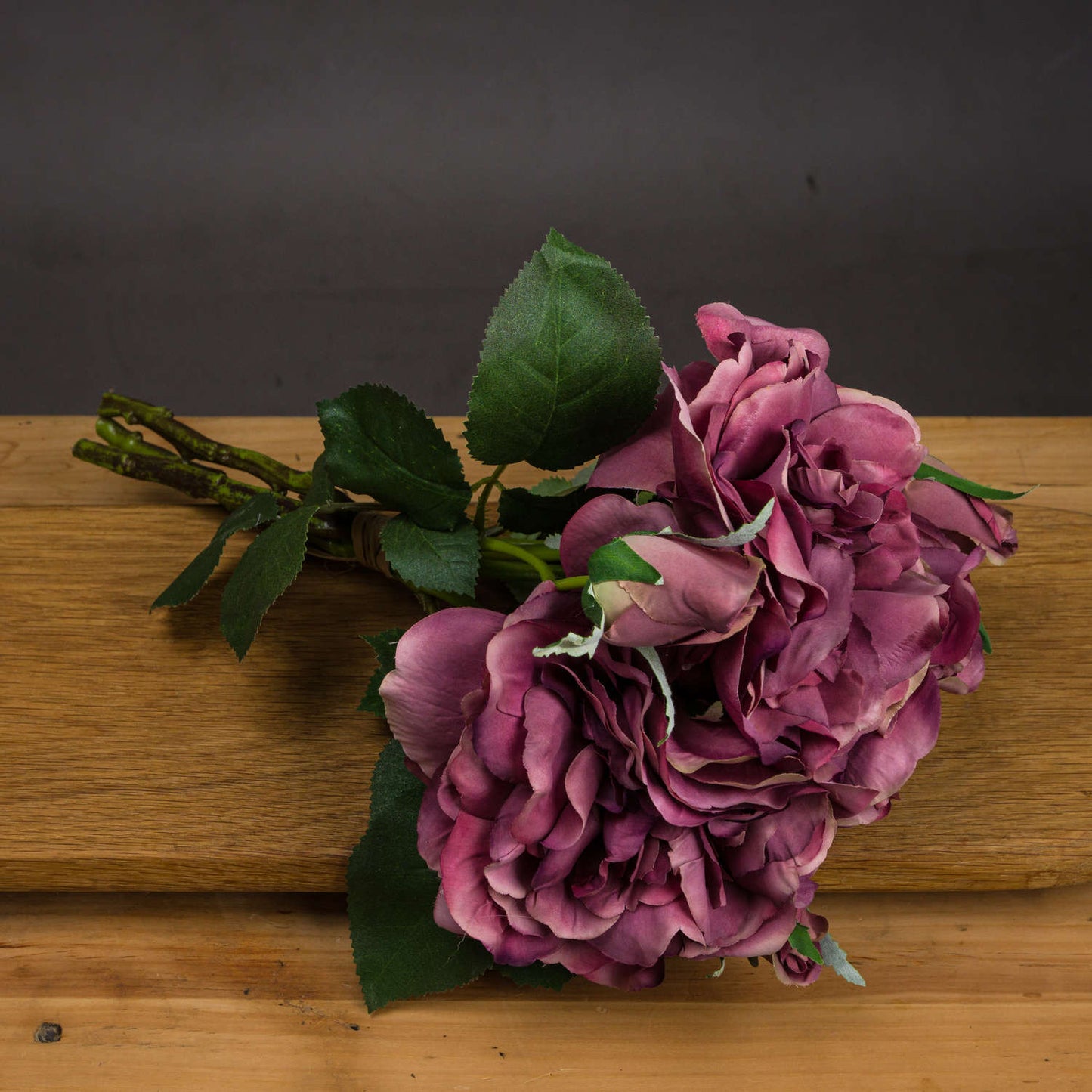 Burgundy Short stemmed bouquet