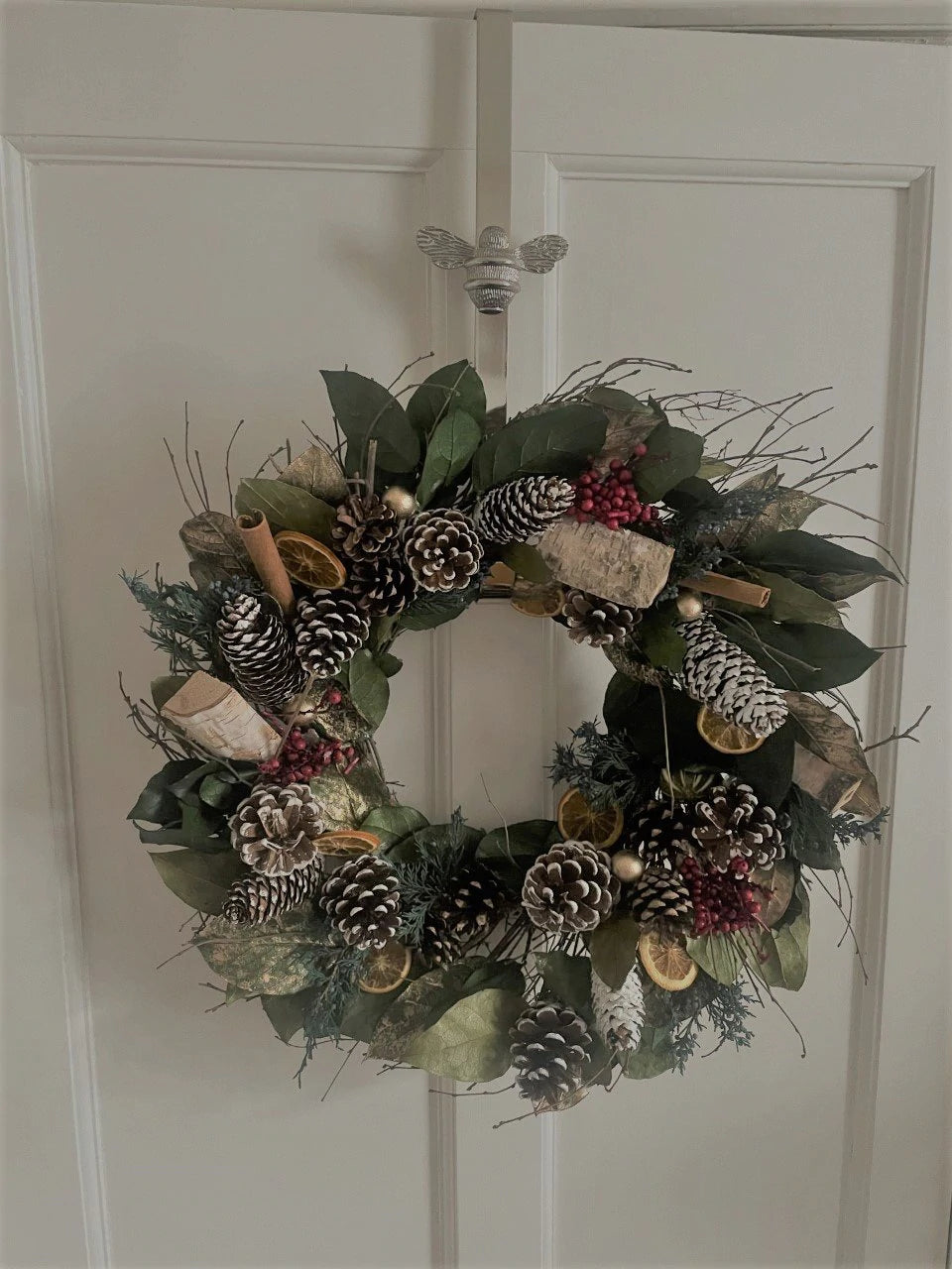 Bee Door Wreath Hanger