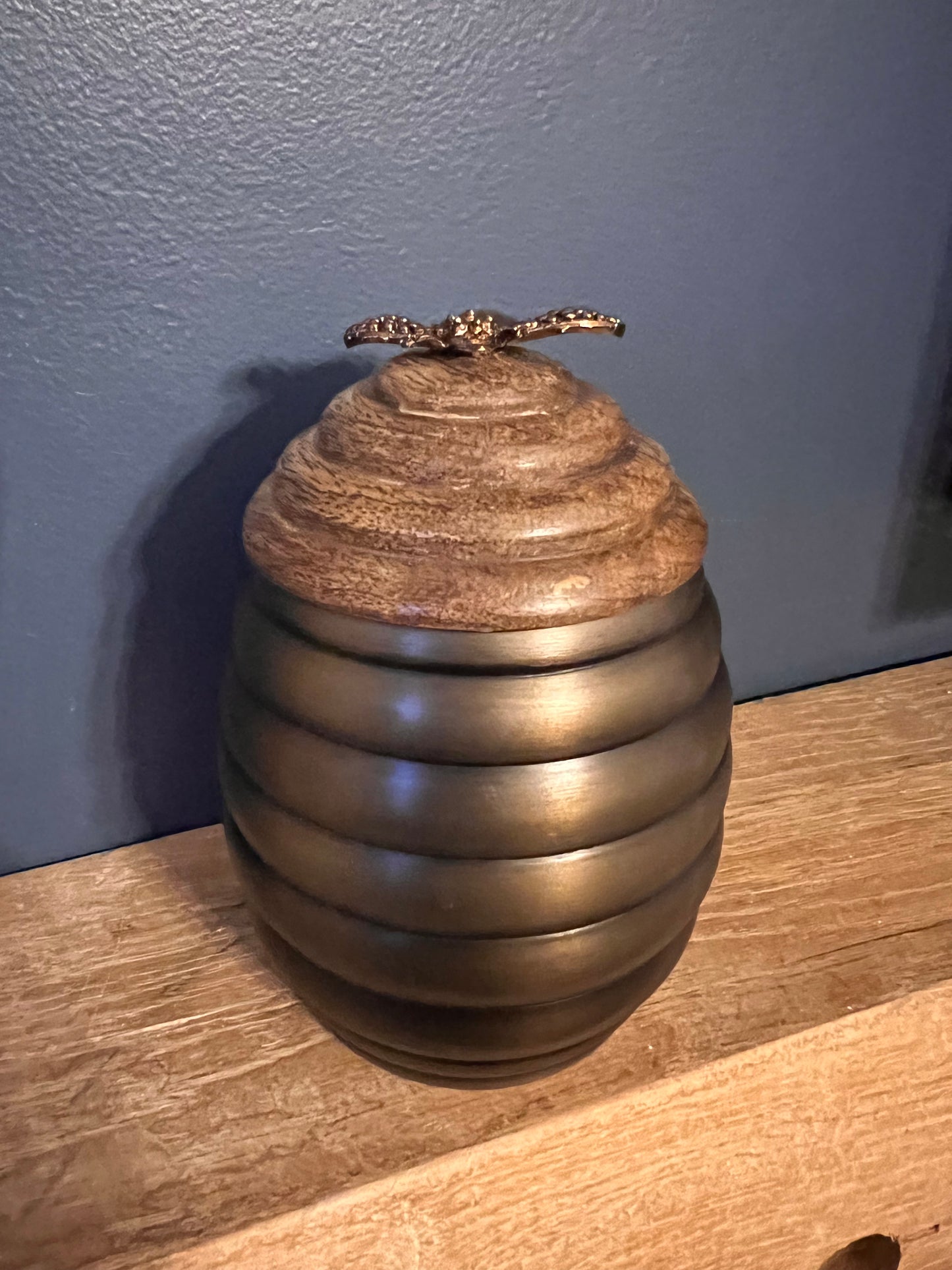 Detailed Bee Pot with Candle