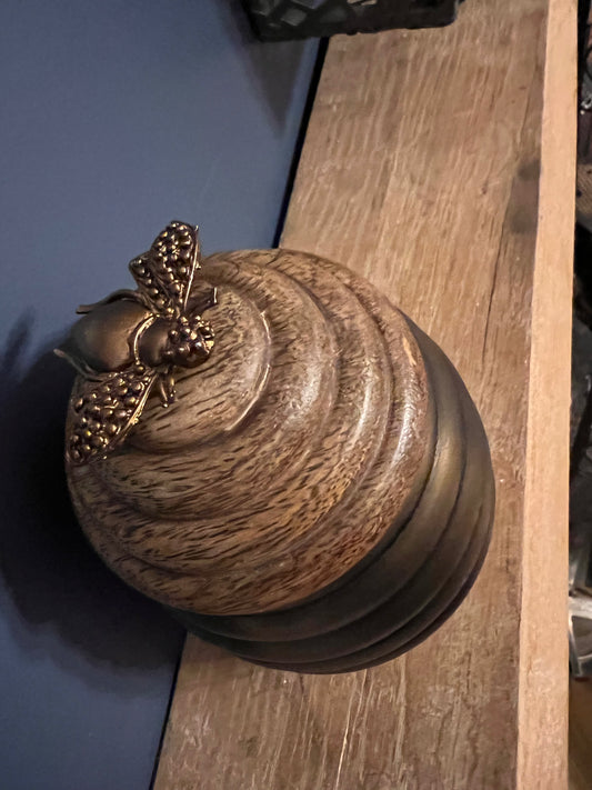 Detailed Bee Pot with Candle