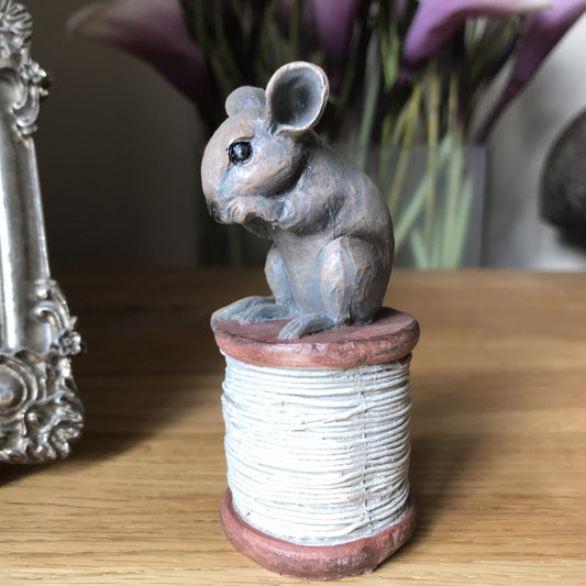 Mouse on a cotton reel