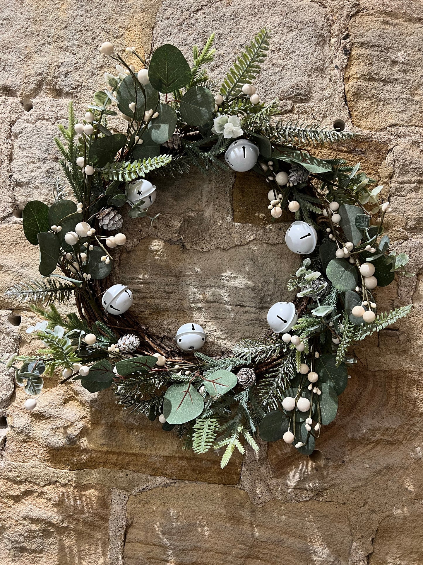 White Bell and Mistletoe foliage Wreath (faux)