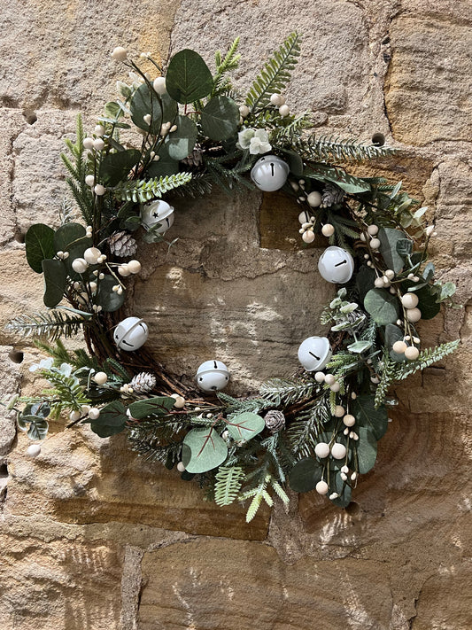 White Bell and Mistletoe foliage Wreath (faux)