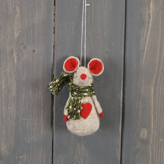 Christmas mouse with red heart