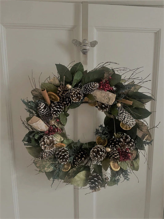 Bee Door Wreath Hanger